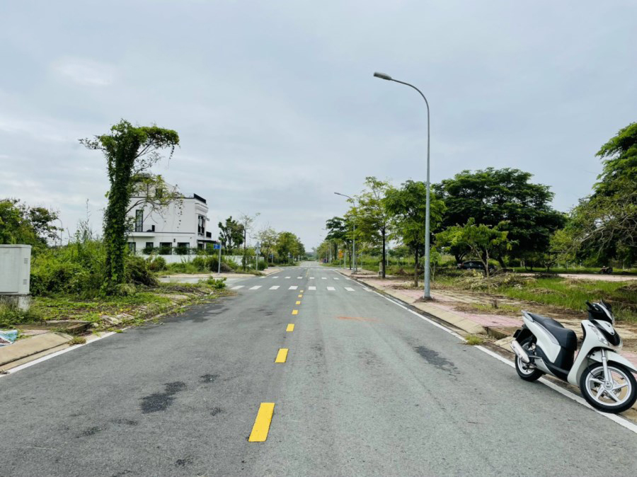Bán đất đường Nguyễn Thị Hương huyện Nhà Bè