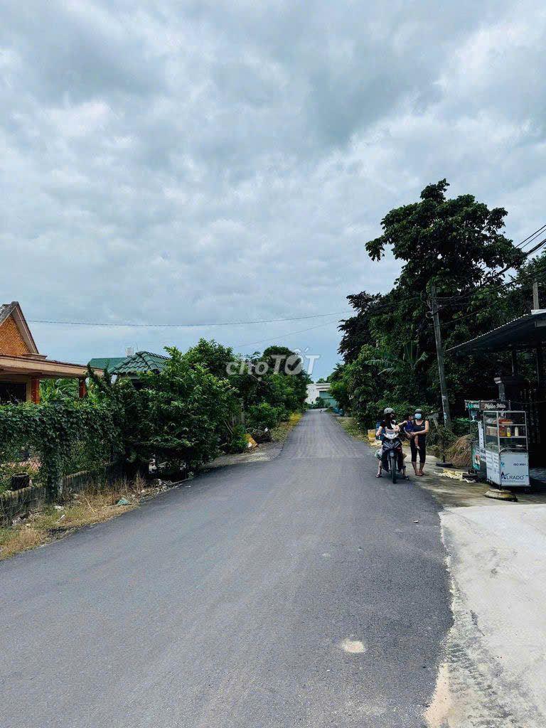 Bán đất đường Nguyễn Thị Lắng xã Tân Phú Trung huyện Củ Chi
