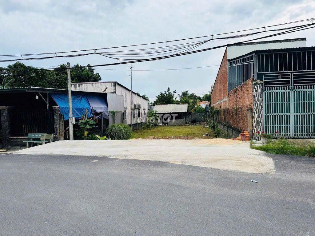 Bán đất đường Nguyễn Thị Lắng xã Tân Phú Trung huyện Củ Chi