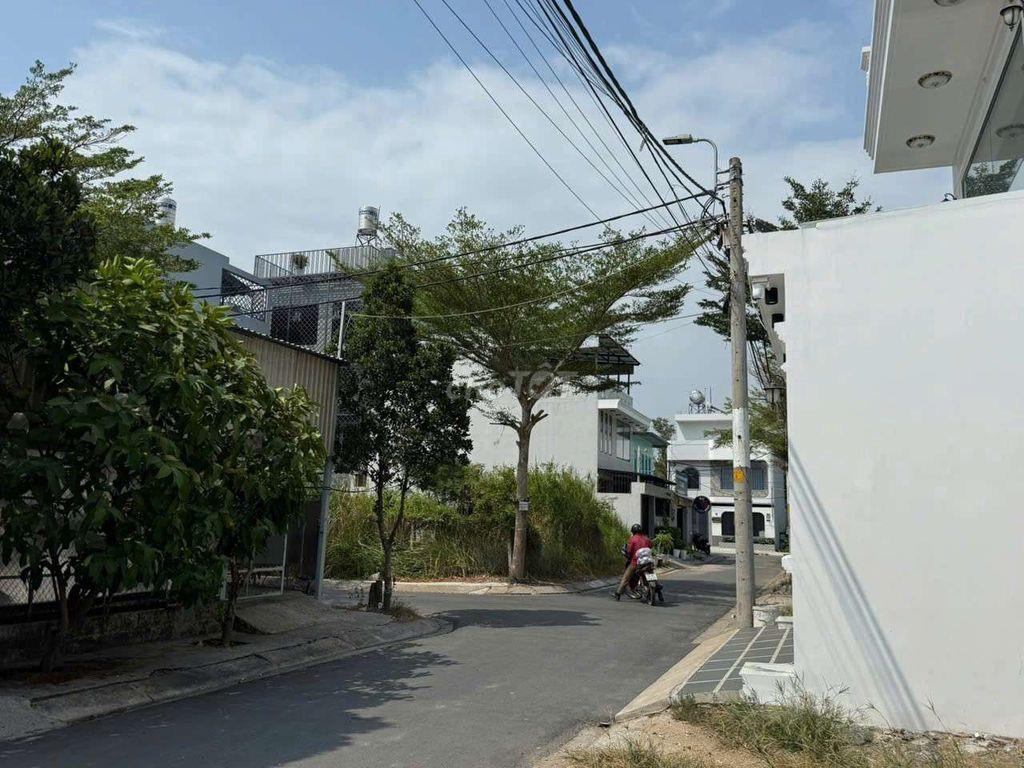 Bán đất đường Nguyễn Văn Tạo huyện Nhà Bè