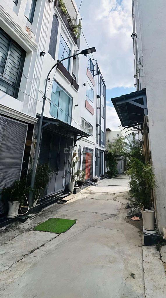 Bán nhà đường Hoa Bằng, phường Tân Sơn Nhì, quận Tân Phú