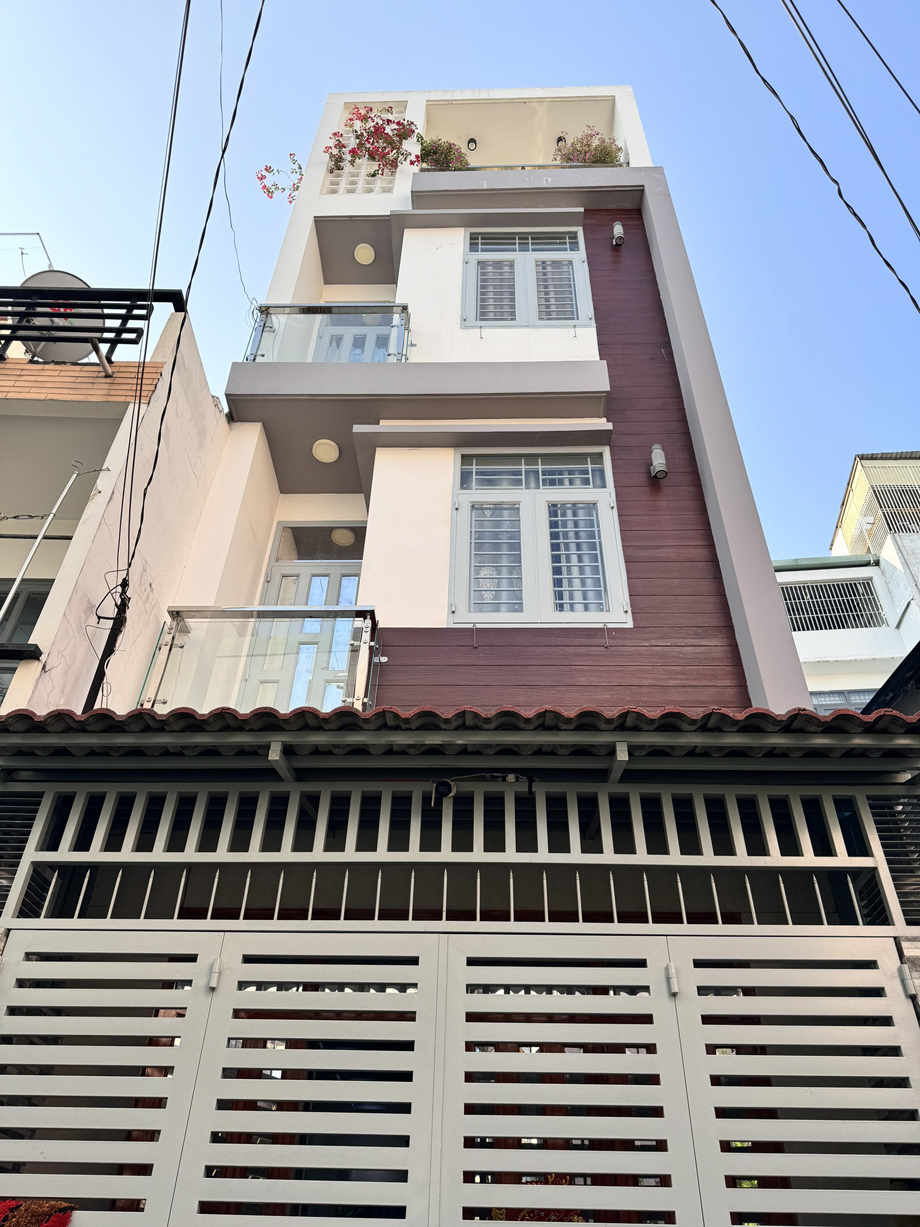 Bán nhà đường Nguyễn Bặc phường 3