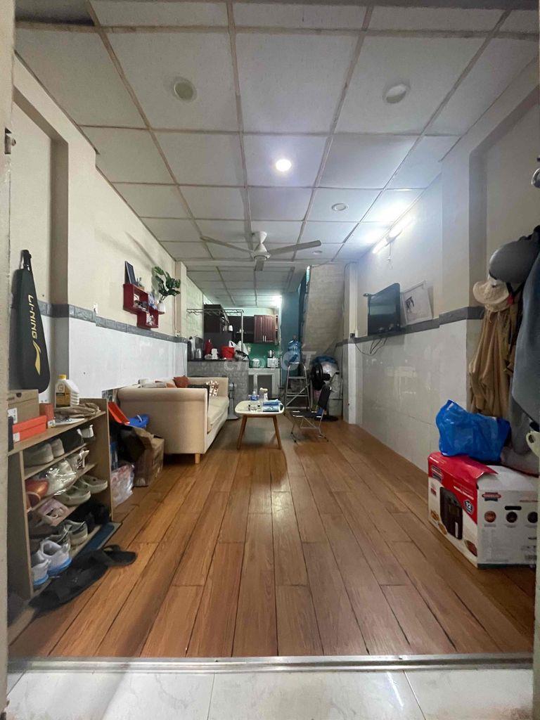 Bán nhà đường Nguyễn Háo Vĩnh, phường Tân Quý, quận Tân Phú