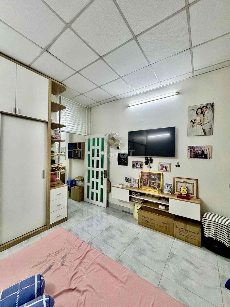 Bán nhà đường Nguyễn Quý Anh quận Tân Phú