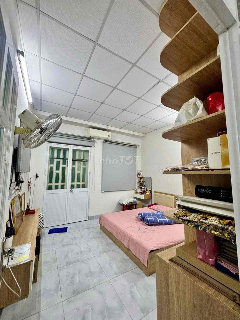 Bán nhà đường Nguyễn Quý Anh quận Tân Phú