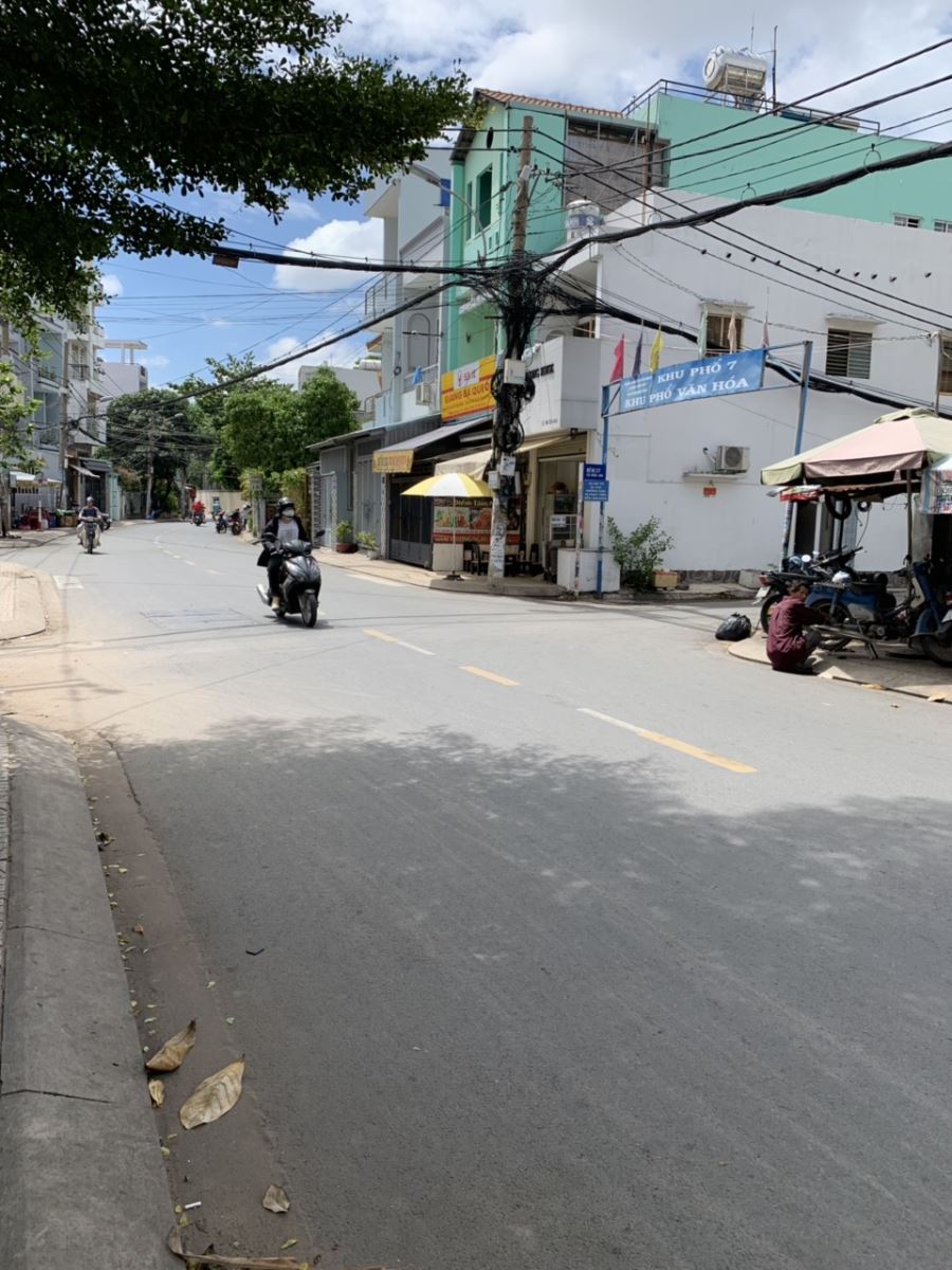 Bán nhà đường Nguyễn Văn Săng quận Tân Phú