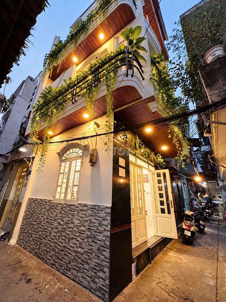 Bán nhà đường Trần Văn Đang phường 11 Quận 3