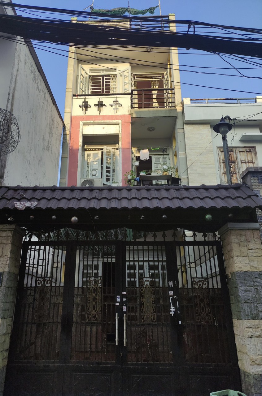 Bán nhà đường Đông Hưng Thuận 6 Quận 12 cách Chợ Cây Sộp 300m