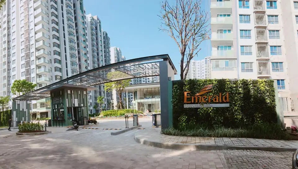 Bán căn hộ chung cư Emerald cách Công viên Gia Phú 450m